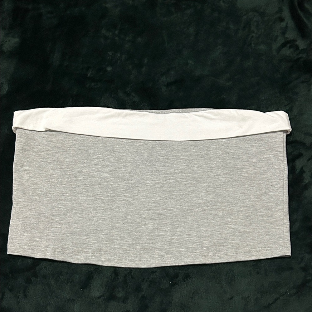 Rue21 Heather Gray and White Top